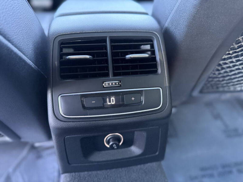 2017 Audi A4 2.0T quattro Premium