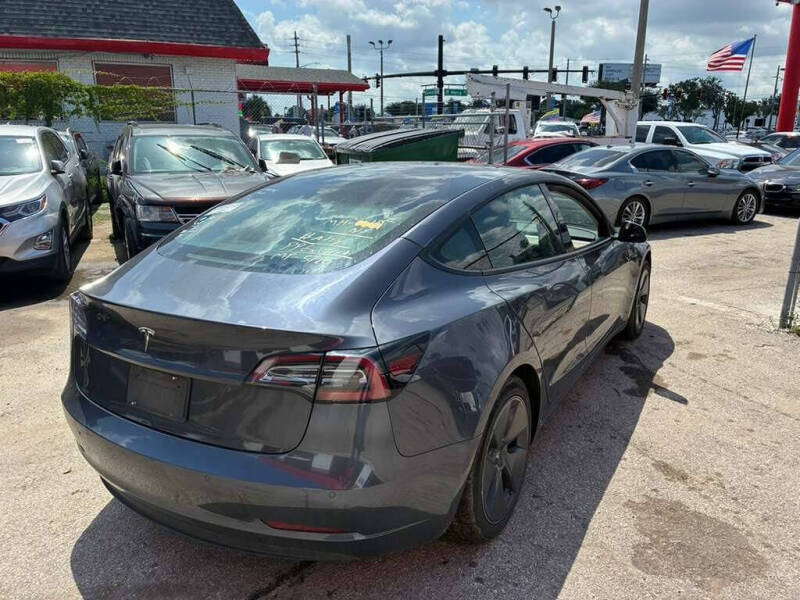 2021 Tesla Model 3 Standard Range Plus