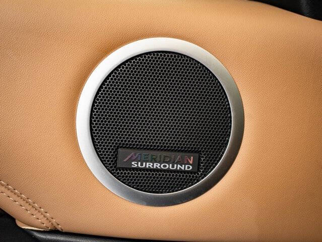 2023 Land Rover Discovery P300 S R-Dynamic