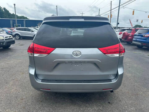 2014 Toyota Sienna