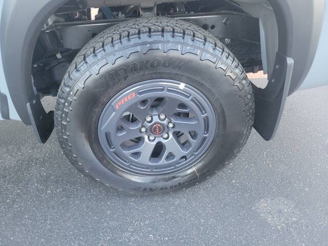 2025 Nissan Frontier PRO-4X