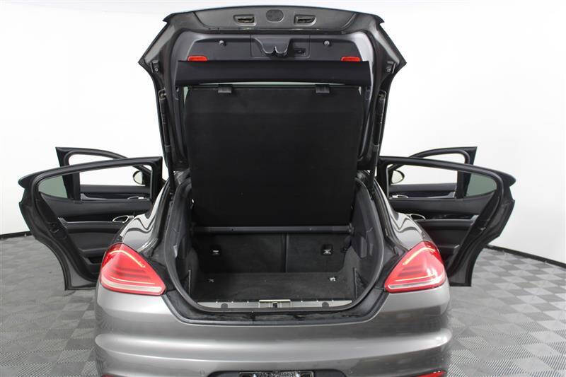 2015 Porsche Panamera