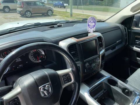 2017 RAM 1500 Laramie