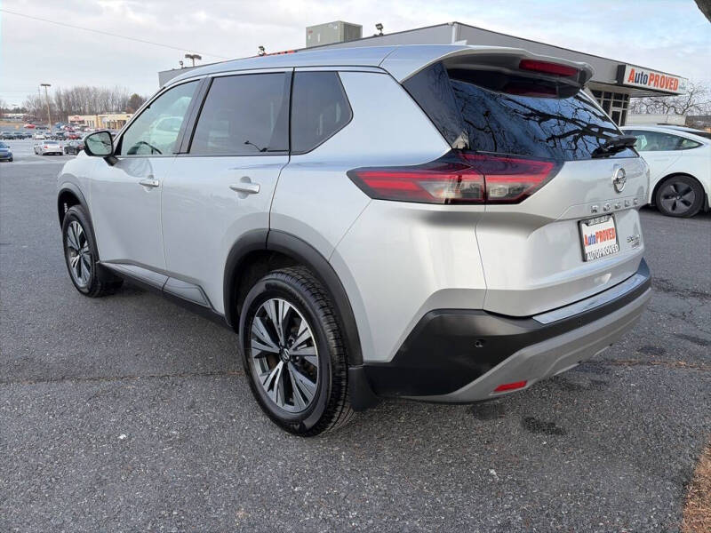 2021 Nissan Rogue SV