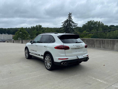 2017 Porsche Cayenne S