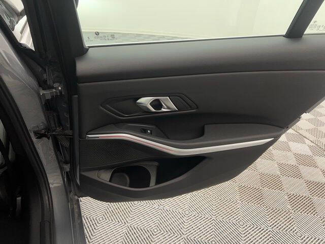 2025 BMW 3 Series 330i xDrive