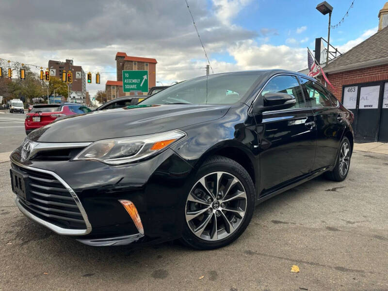 2016 Toyota Avalon XLE Premium's photo