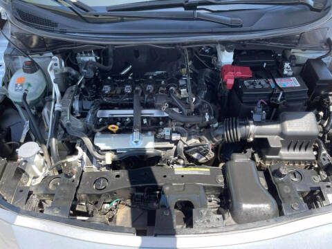 2020 Nissan Versa SR