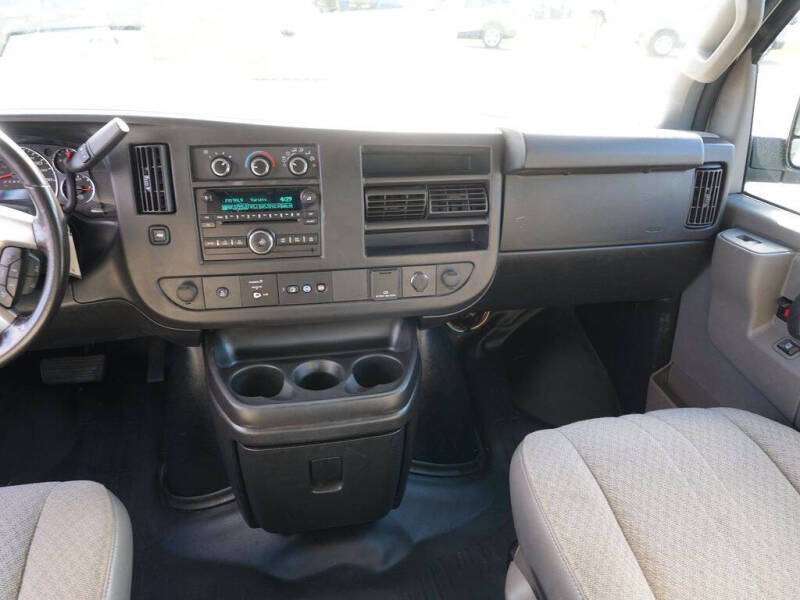 2017 Chevrolet Express 2500