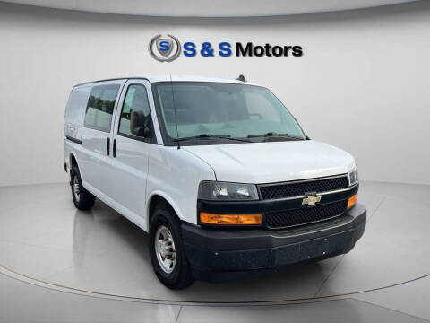 2018 Chevrolet Express 2500