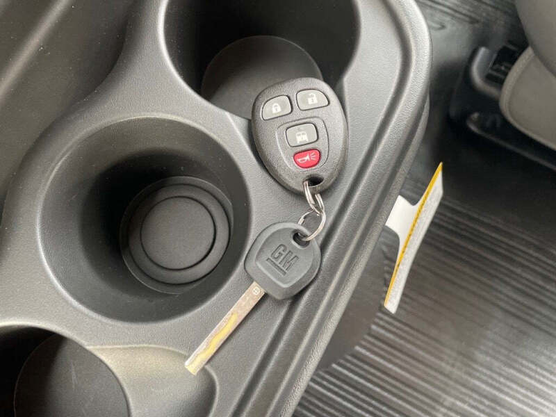 2025 Chevrolet Express 3500