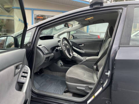 2010 Toyota Prius III