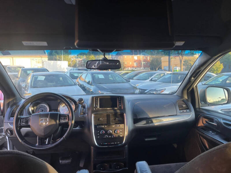 2017 Dodge Grand Caravan