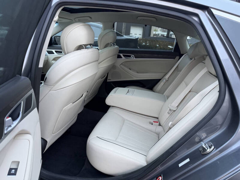 2015 Hyundai Genesis 3.8L