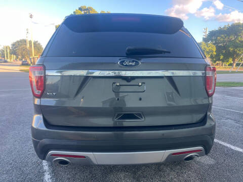 2017 Ford Explorer XLT