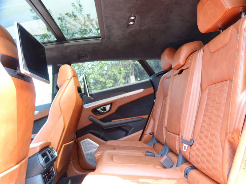 2019 Lamborghini Urus