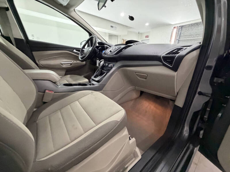 2013 Ford C-MAX Hybrid SE