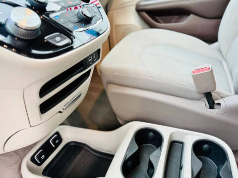 2017 Chrysler Pacifica Touring