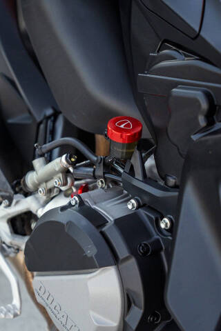 2023 Ducati Streetfighter V2