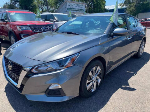 2019 Nissan Altima for sale at GO GREEN MOTORS in Lakewood CO