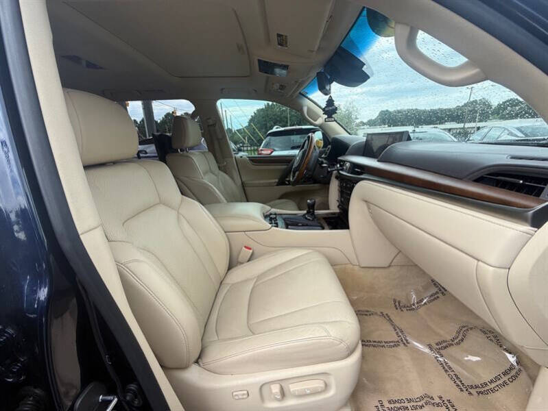 2018 Lexus LX 570 Three-Row