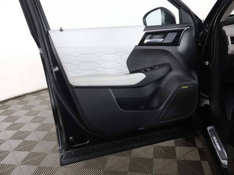 2025 Mitsubishi Outlander SEL Platinum Edition