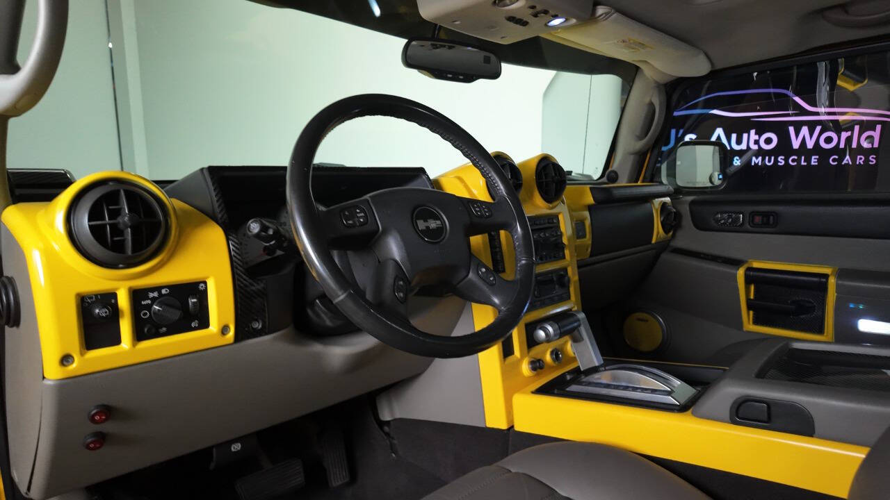 2004 HUMMER H2 31