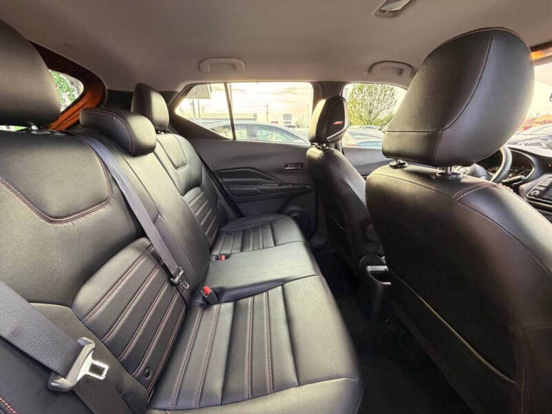 2019 Nissan Kicks S