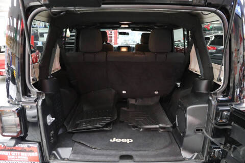 2012 Jeep Wrangler Unlimited Sahara