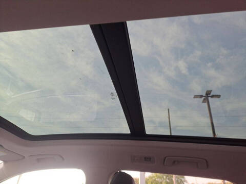 2025 Volkswagen Taos SEL 4Motion