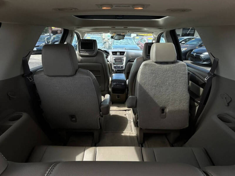 2016 GMC Acadia Denali