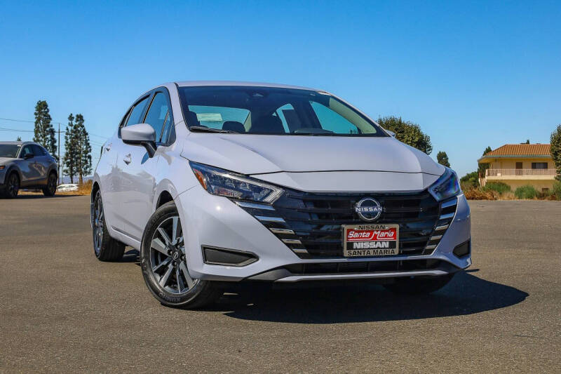 2025 Nissan Versa Sedan SV's photo