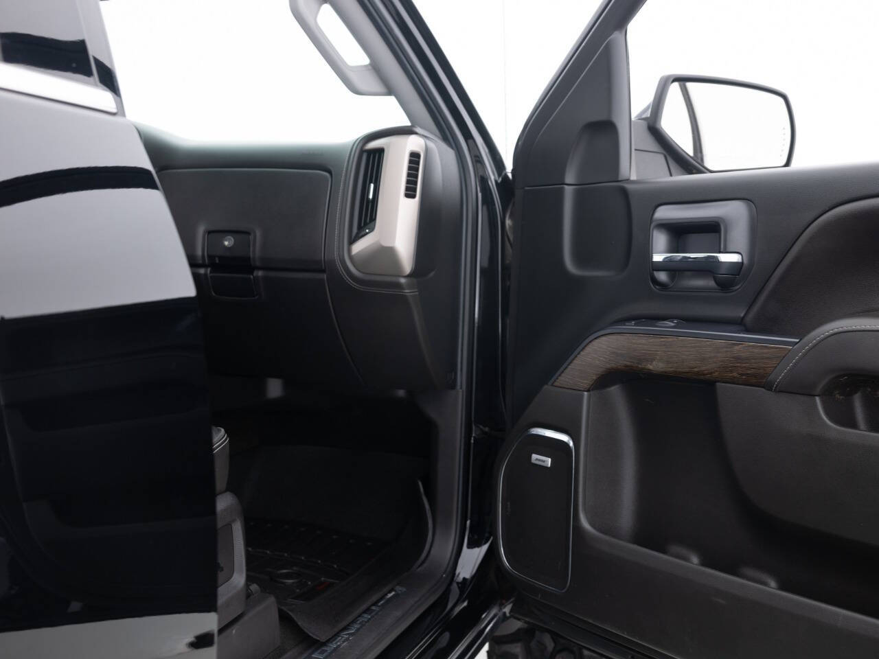 Used Car 2017 Gmc Sierra 1500  Denali 4x4 4dr Crew Cab 5.8 Ft. Sb For Sale Under $35,000 In Coal City, Illinois