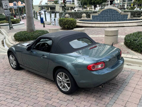 2013 Mazda MX-5 Miata Sport