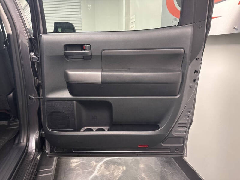 2011 Toyota Tundra Grade