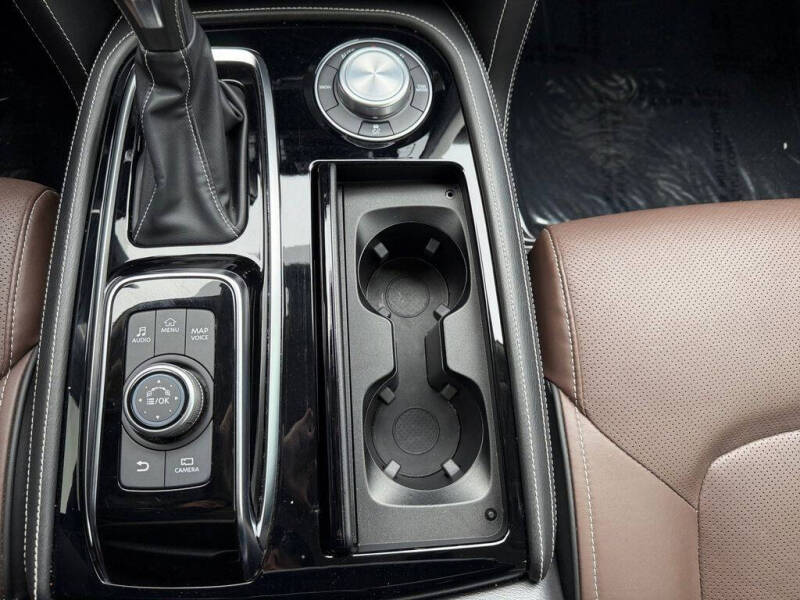 2024 Infiniti QX80 Premium Select