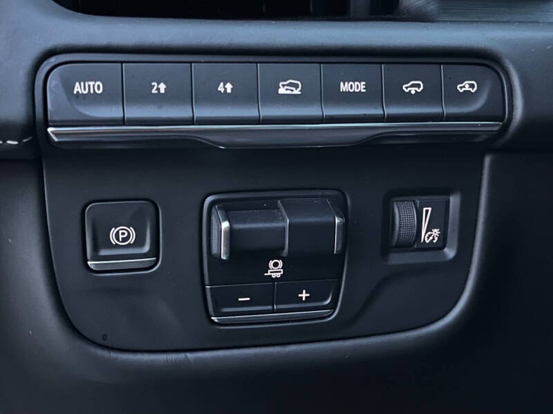 2023 Cadillac Escalade ESV Sport Platinum