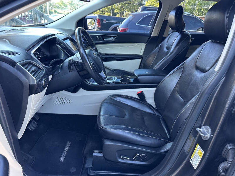 2017 Ford Edge Titanium