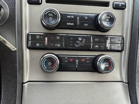 2011 Ford Taurus SEL