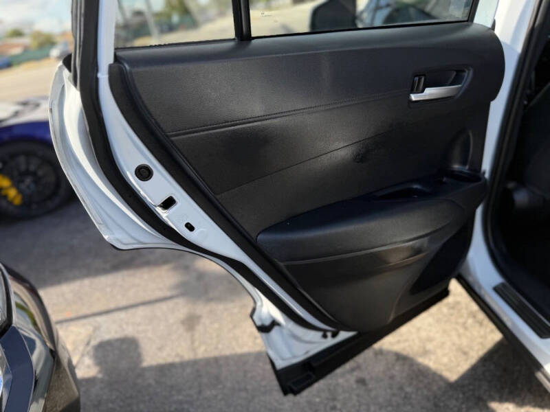 2023 Toyota Corolla Cross XLE