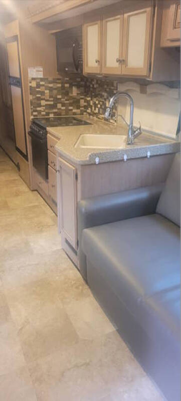 2018 Thor Motor Coach Windsport 29M