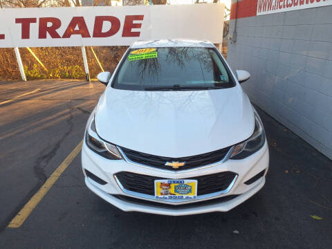 2017 Chevrolet Cruze LT Auto