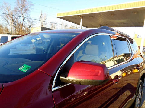 2017 GMC Acadia SLE-2