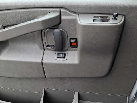 2024 Chevrolet Express 2500
