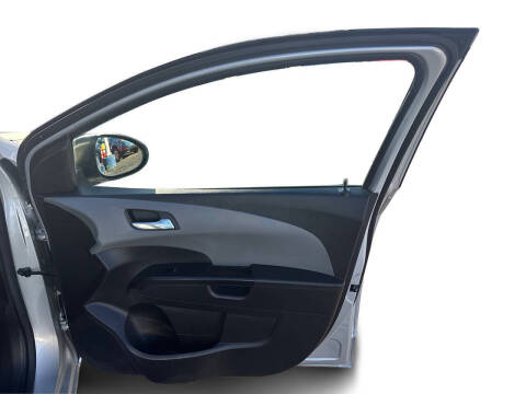 2019 Chevrolet Sonic LT Auto