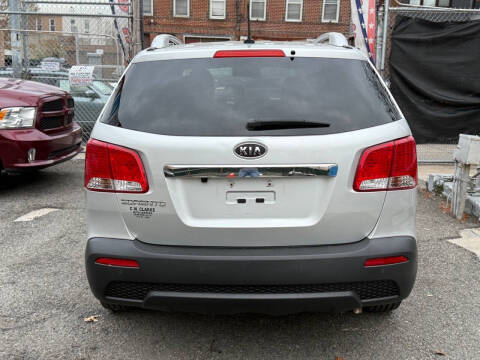 2013 Kia Sorento LX