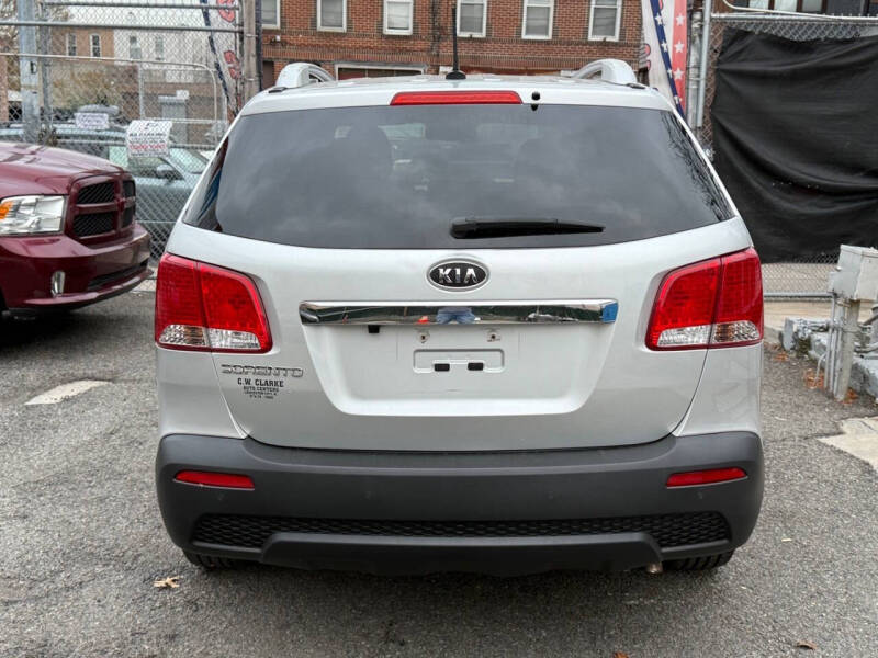 2013 Kia Sorento LX