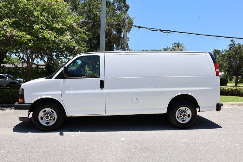 2017 GMC Savana 2500