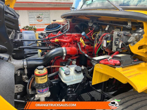 2019 Freightliner M2 106