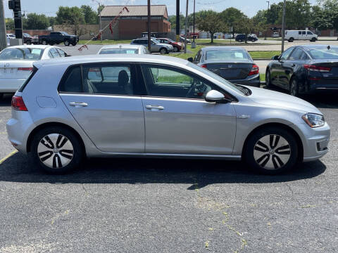 2016 Volkswagen e-Golf SE